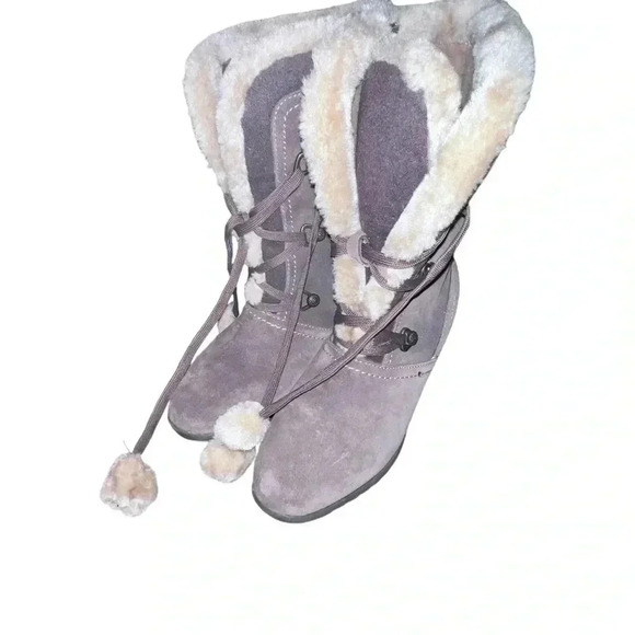 NWT Sporto Betsey PomPom side Zip Suede Leather Snow Boots 7.5 W Wide - Picture 3 of 5